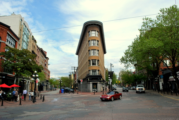 Vancouver | Gastown | Triangular Building