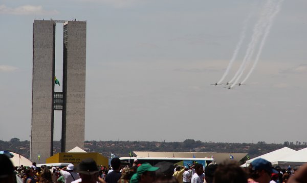 Desfile 7 de Setembro | Brasília | Esquadrilha da Fumaça na Torres do Congresso