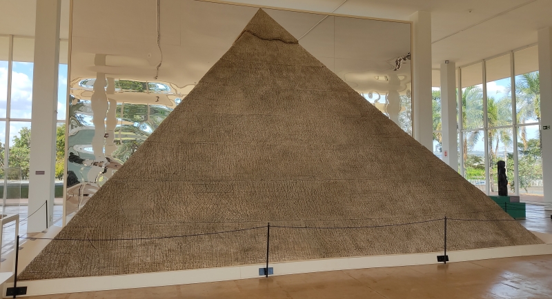 Réplica da Pirâmide